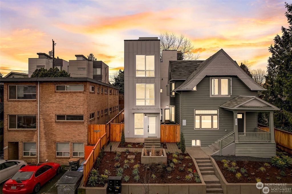 Photo of 5235 Brooklyn Avenue NE, Seattle, WA 98105 (MLS # 2210739)