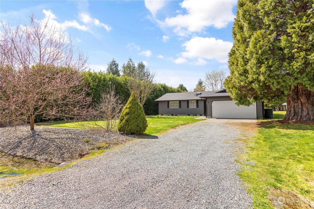 Photo of 13816 254th Avenue SE, Monroe, WA 98272 (MLS # 2056646)