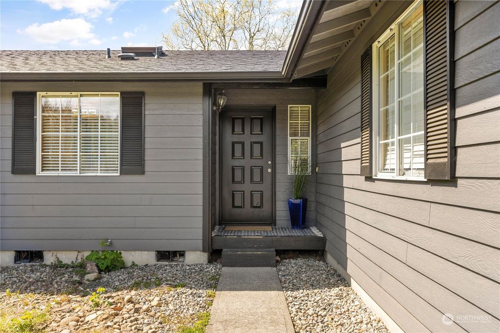 Photo of 13816 254th Avenue SE, Monroe, WA 98272 (MLS # 2056646)