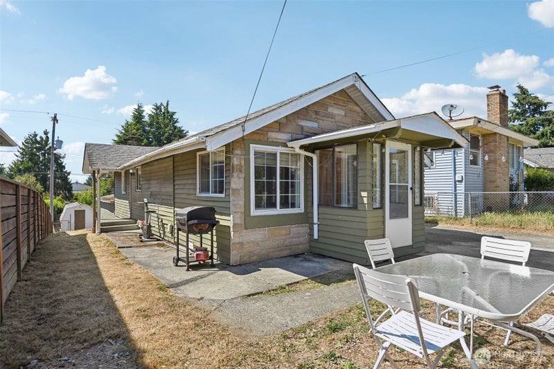 8703 16th Avenue SW