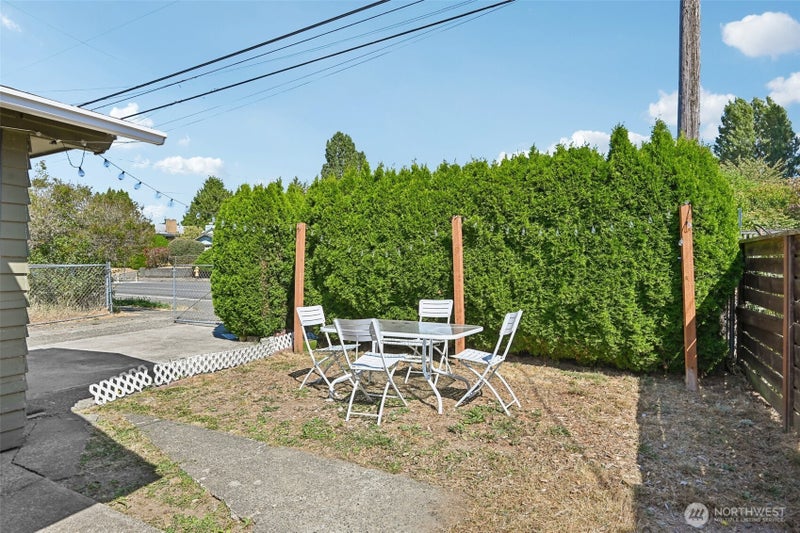 8703 16th Avenue SW