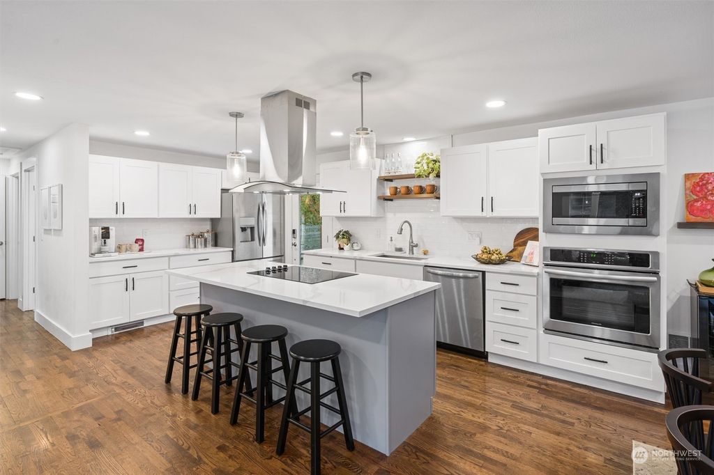 Photo of 10116 Myers Way S, Seattle, WA 98168 (MLS # 2176208)