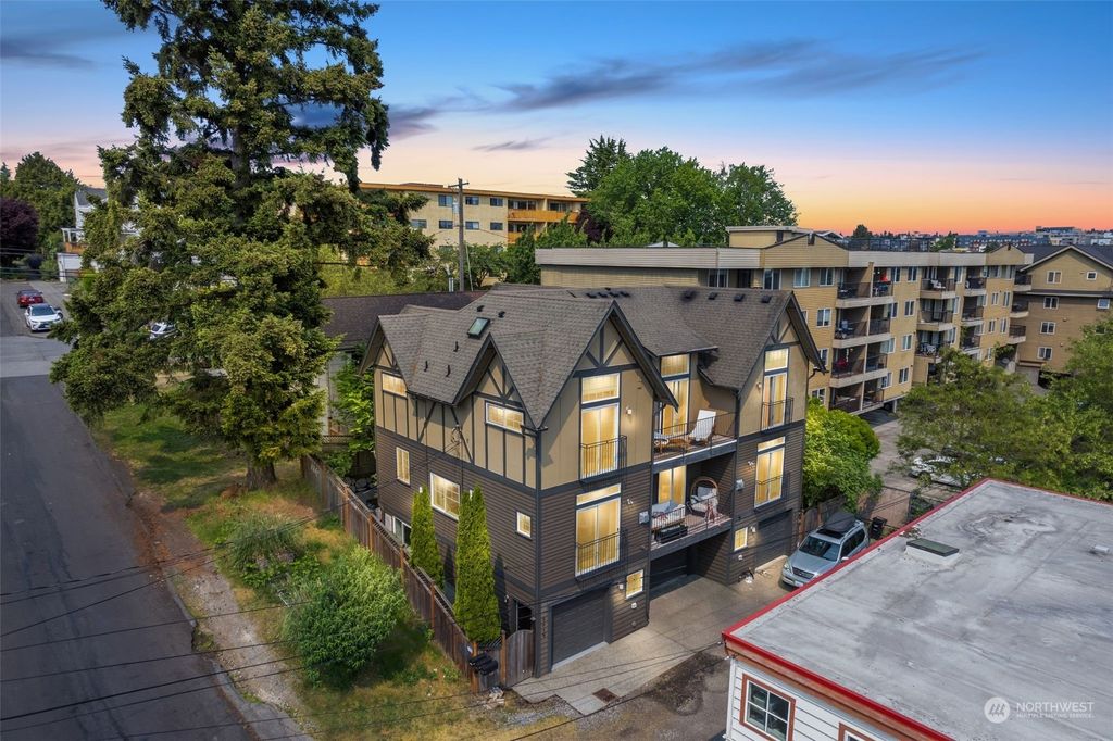 Photo of 5518 30th Avenue NW, Seattle, WA 98107 (MLS # 2068364)
