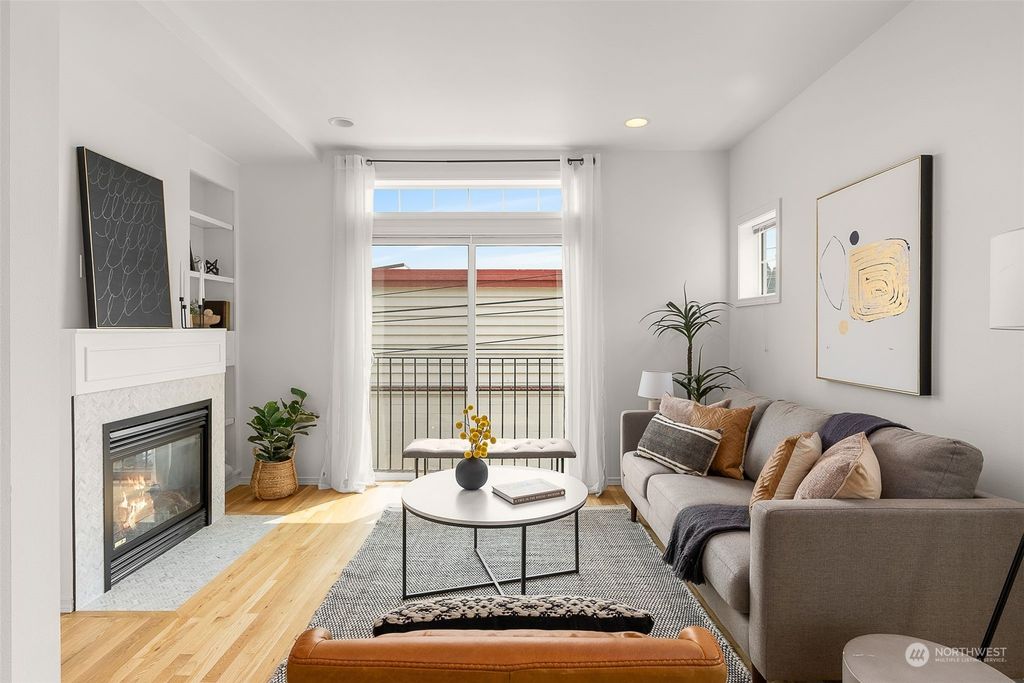 Photo of 5518 30th Avenue NW, Seattle, WA 98107 (MLS # 2068364)