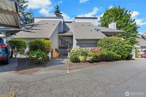 Photo of 2502 S 317th Street #303, Federal Way, WA 98003 (MLS # 2520081)