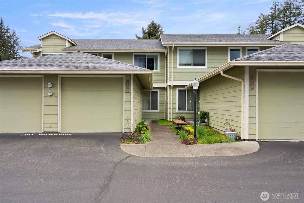 Photo of 3931 NW Fairway Lane, Bremerton, WA 98312 (MLS # 2508817)