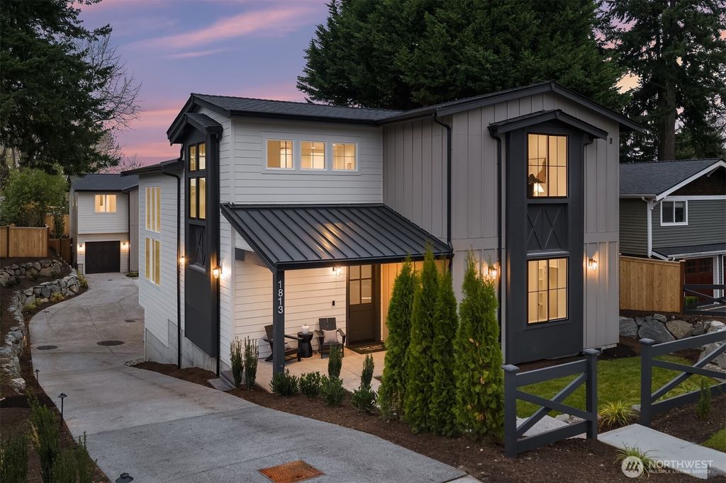 Photo of 1813 A 3rd Street, Kirkland, WA 98033 (MLS # 2496616)