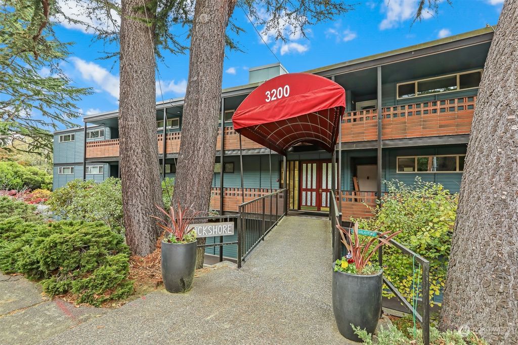 Photo of 3200 W Commodore Way #108, Seattle, WA 98199 (MLS # 2016211)
