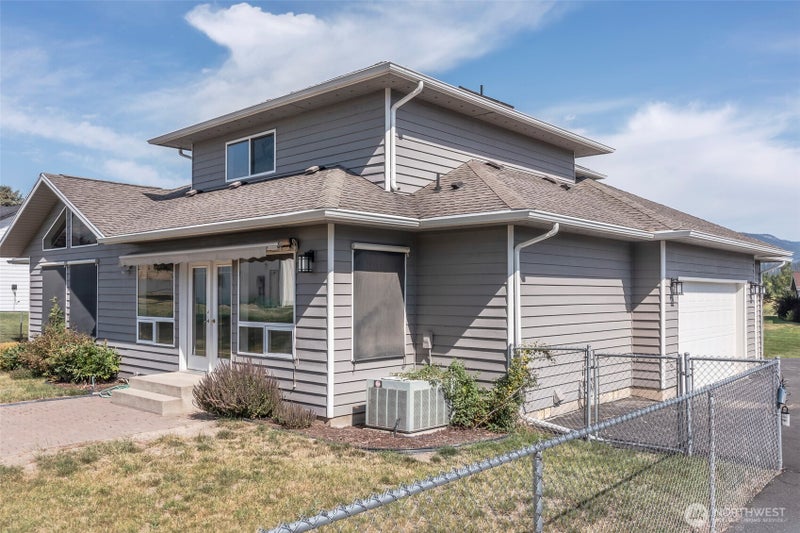 1107 Pinebrook Drive