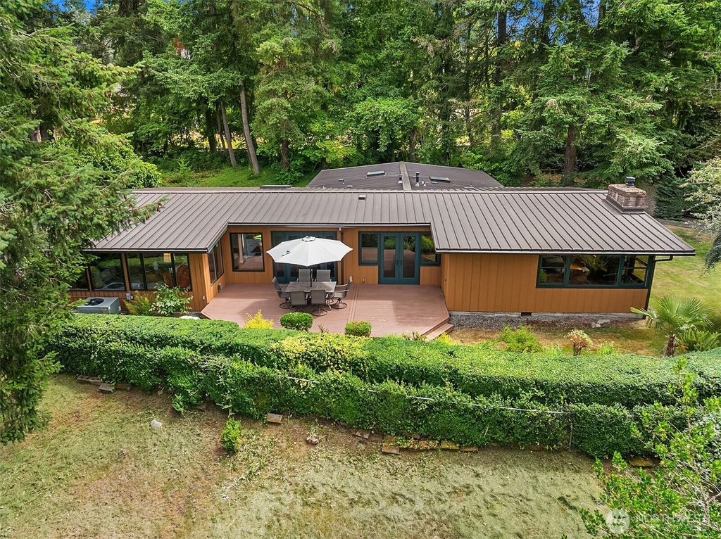 Photo of 13633 SE 1st Street, Bellevue, WA 98005 (MLS # 2401343)