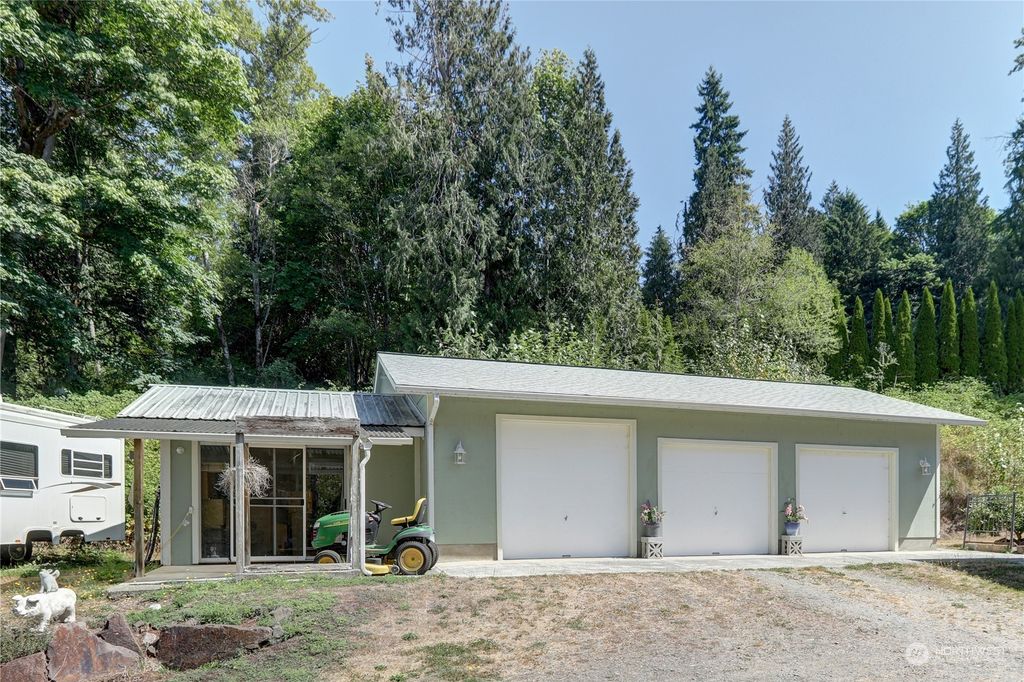 Photo of 33046 NE 70th Street, Carnation, WA 98014 (MLS # 2153138)