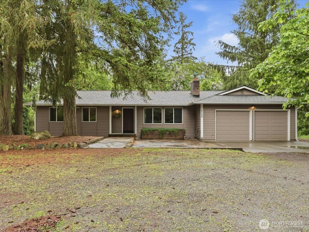 Photo of 14738 SE 244th Street, Kent, WA 98042 (MLS # 2508618)
