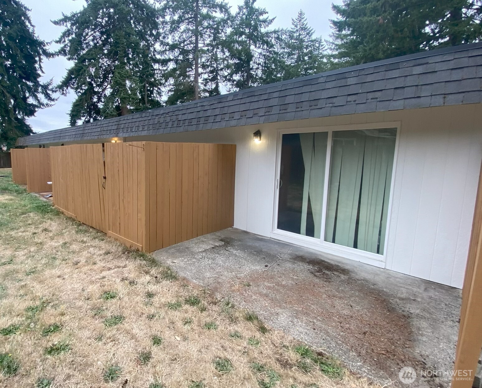 1106 Neil Street NE