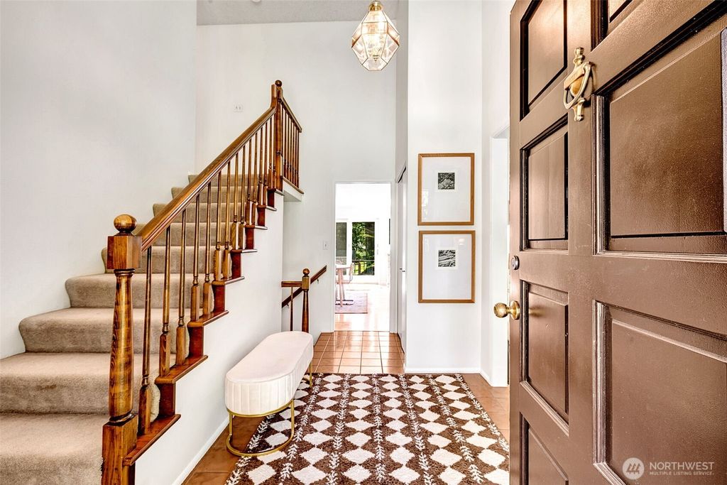 Photo of 4601 140th Avenue NE, Bellevue, WA 98005 (MLS # 2364366)