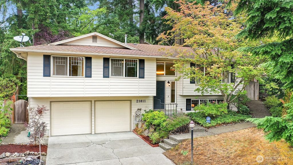 Photo of 21811 1st Avenue W, Bothell, WA 98021 (MLS # 2417574)
