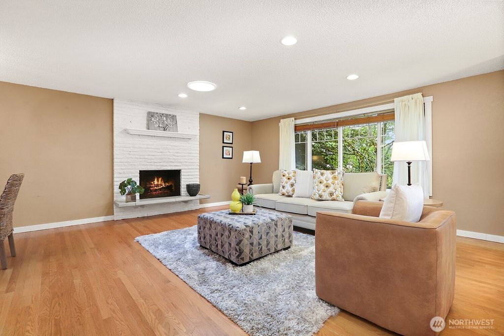 Photo of 21811 1st Avenue W, Bothell, WA 98021 (MLS # 2417574)