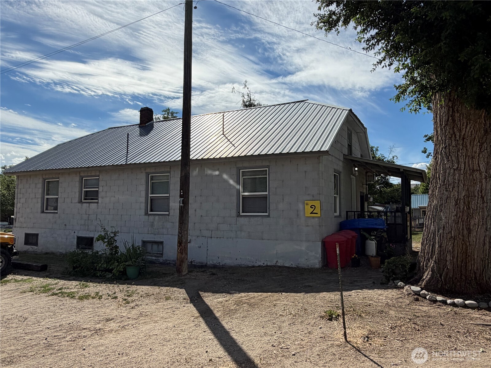 309 E 7th Street