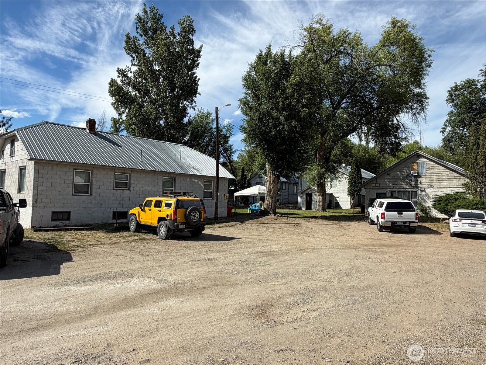 309 E 7th Street