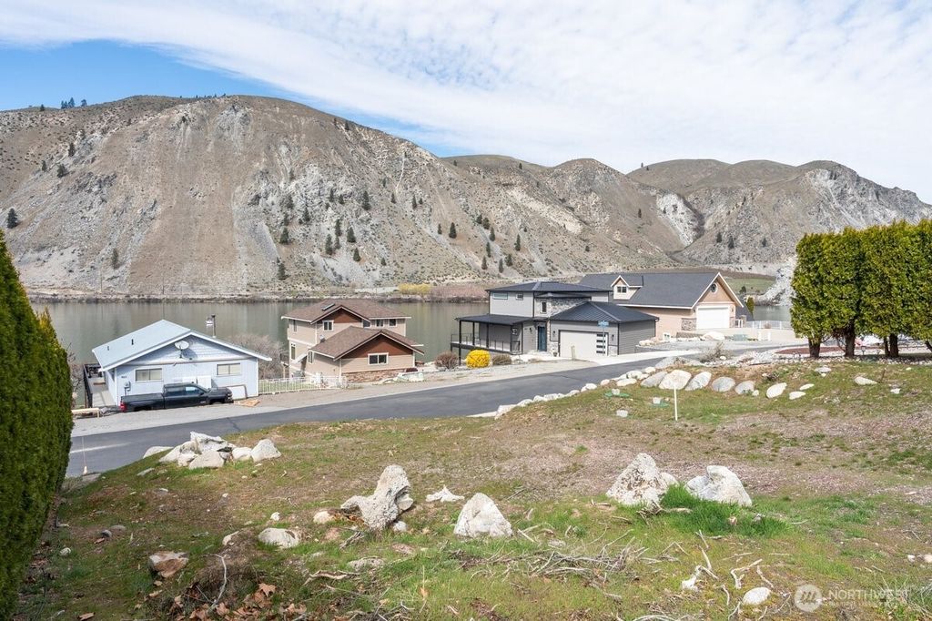 Photo of 460 Lakefront Drive Dr, Orondo, WA 98843 (MLS # 2502679)