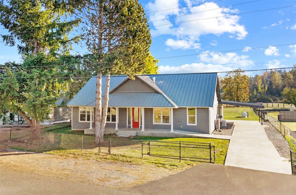Photo of 21323 SE 351st Street, Auburn, WA 98092 (MLS # 2596958)
