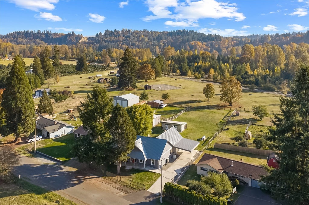 Photo of 21323 SE 351st Street, Auburn, WA 98092 (MLS # 2596958)