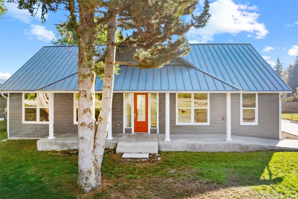 Photo of 21323 SE 351st Street, Auburn, WA 98092 (MLS # 2596958)