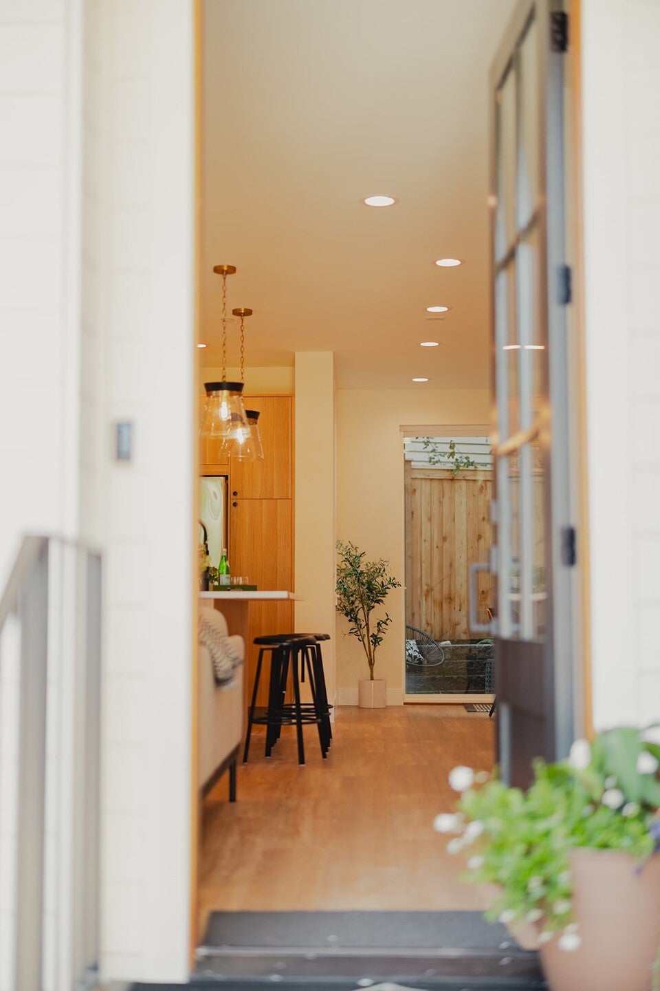Photo of 11812 NE 103rd Place, Kirkland, WA 98033 (MLS # 2596826)