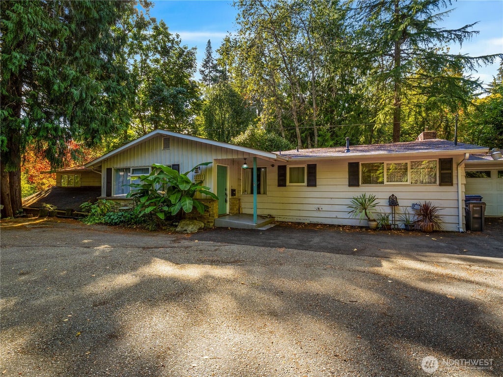 Photo of 31233 22nd Avenue SW, Federal Way, WA 98023 (MLS # 2583492)