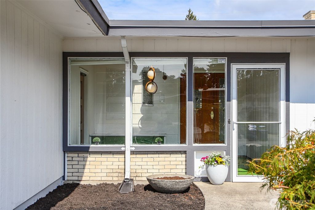 Photo of 7859 Agate Drive SW, Lakewood, WA 98498 (MLS # 2447863)