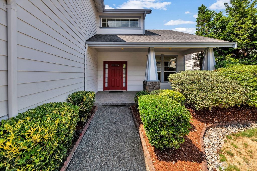 Photo of 407 Orcas Place NE, Renton, WA 98059 (MLS # 2403467)