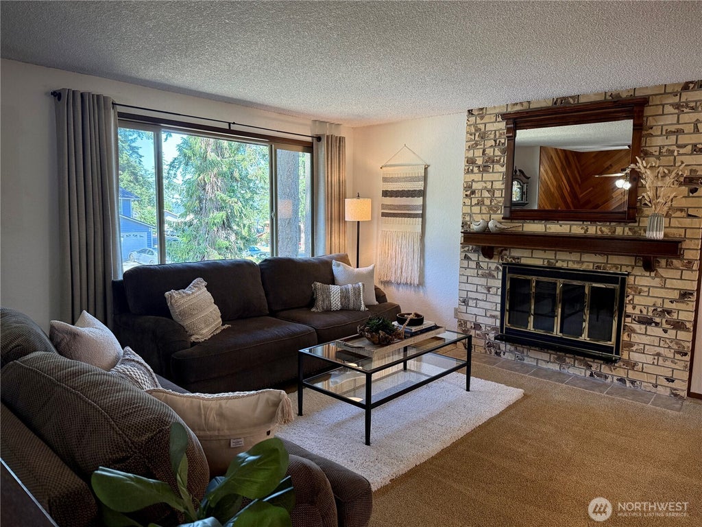 Photo of 745 SW 13th Avenue, Oak Harbor, WA 98277 (MLS # 2543596)