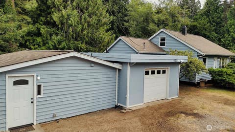 Photo of 2001 30th Street, Bellingham, WA 98225 (MLS # 2561802)