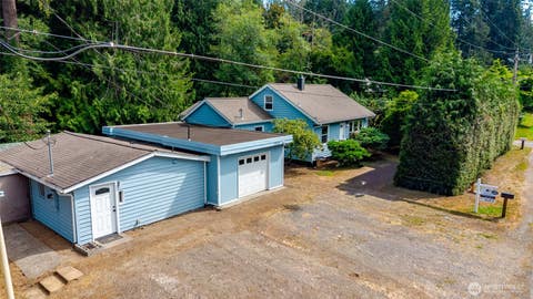 Photo of 2001 30th Street, Bellingham, WA 98225 (MLS # 2561802)