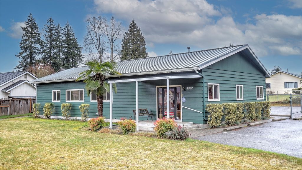 Photo of 3507 NE Sunset Boulevard, Renton, WA 98056 (MLS # 2214006)