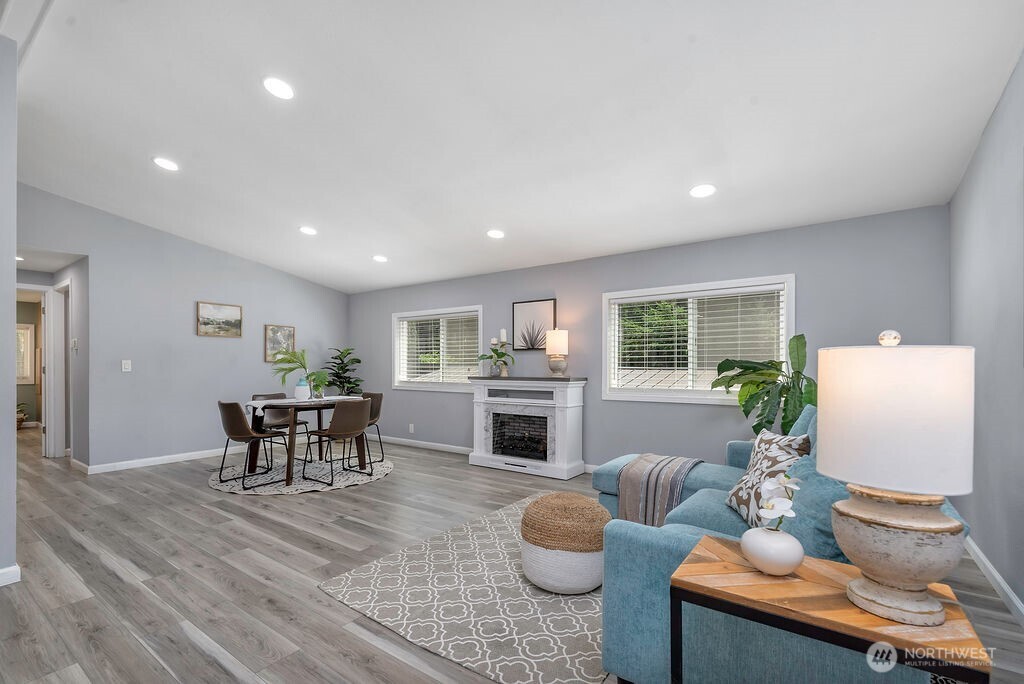 16205 63rd Avenue Ct E 207