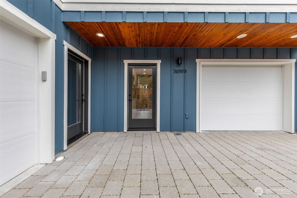 listing image 9365921975041353655
