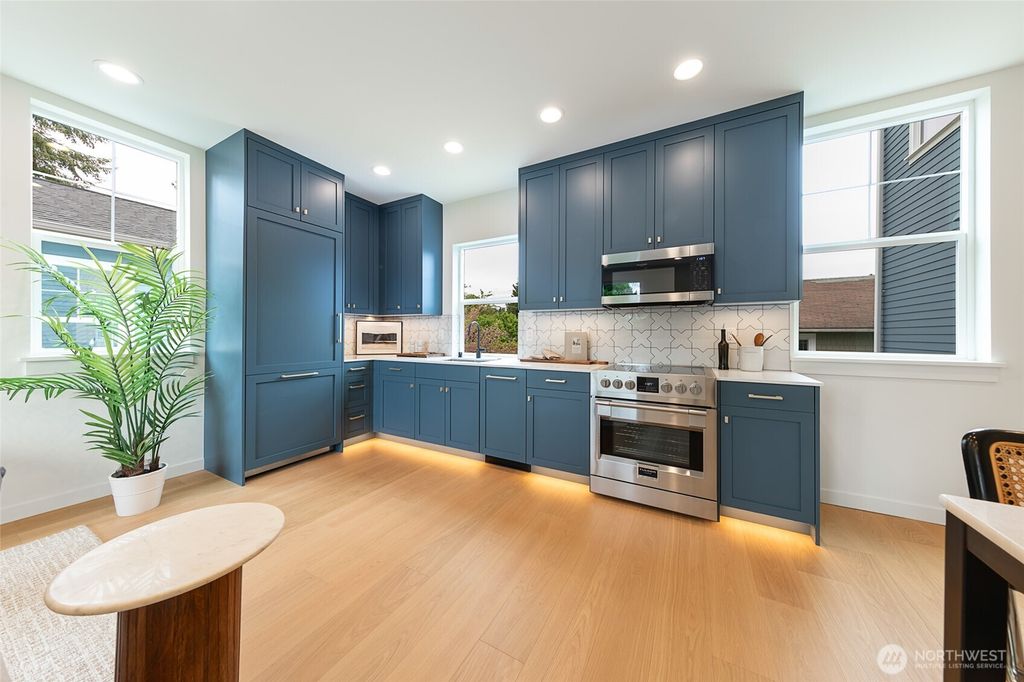 listing image 9363812831080959783