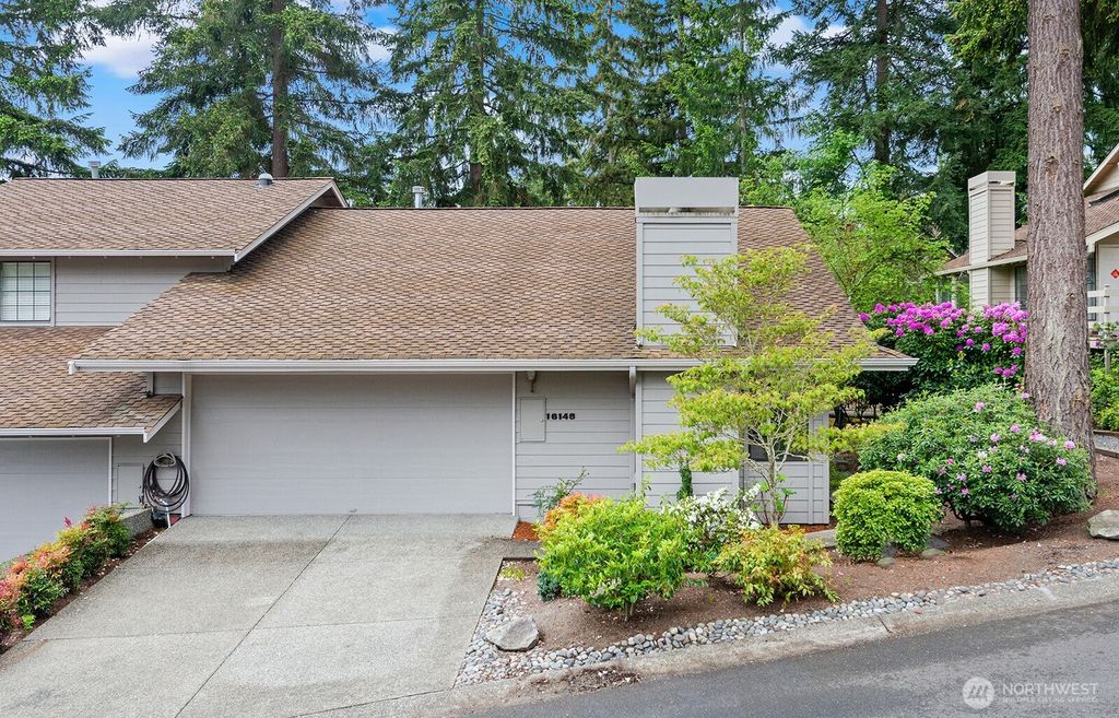 Photo of 16145 SE 33rd Lane, Bellevue, WA 98008 (MLS # 2375054)