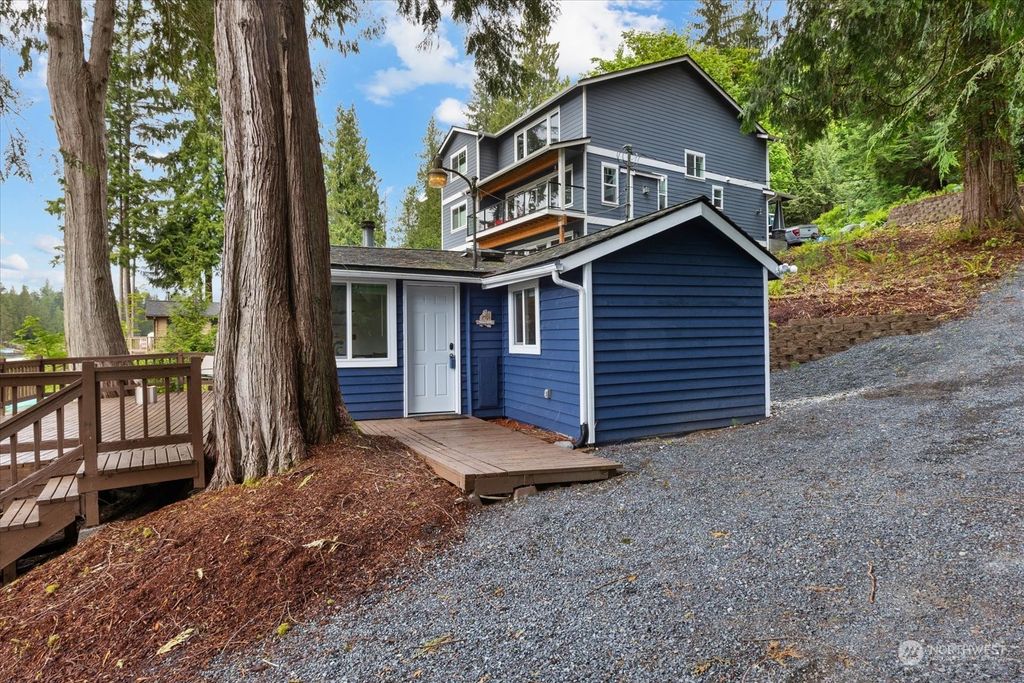 Photo of 1024 S Lake Roesiger Road, Snohomish, WA 98290 (MLS # 2068199)