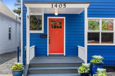 Photo of 1405 N 41st Street, Seattle, WA 98103 (MLS # 2592045)