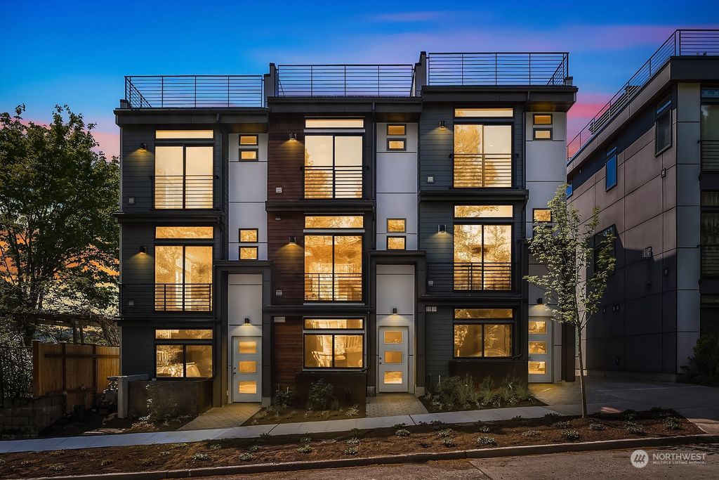 Photo of 3623 B Linden Avenue N, Seattle, WA 98103 (MLS # 2172831)