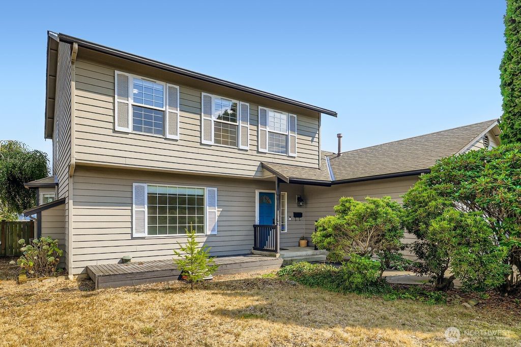 Photo of 3921 High Street, Everett, WA 98201 (MLS # 2426936)