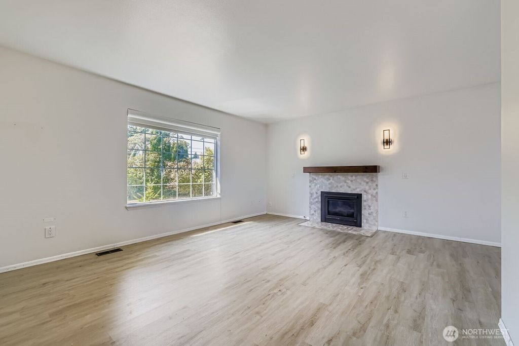 Photo of 3921 High Street, Everett, WA 98201 (MLS # 2426936)