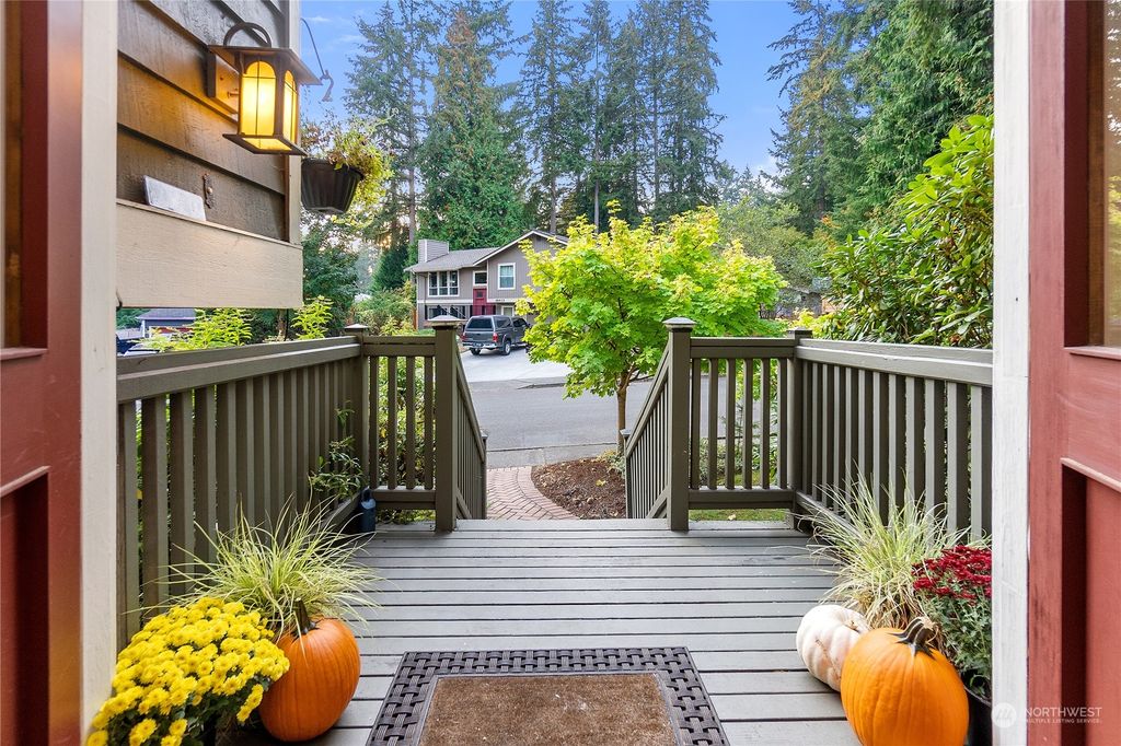 Photo of 18434 129th Lane NE, Bothell, WA 98011 (MLS # 2005102)