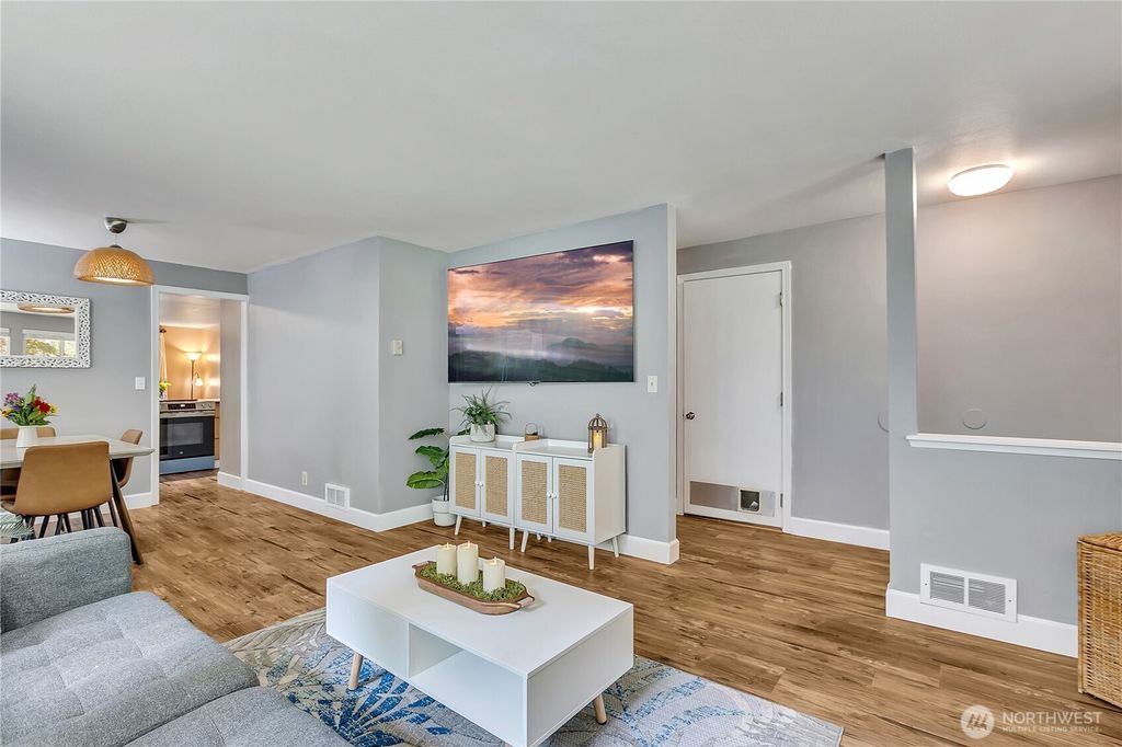 Photo of 21628 SE 271st Street, Maple Valley, WA 98038 (MLS # 2392459)