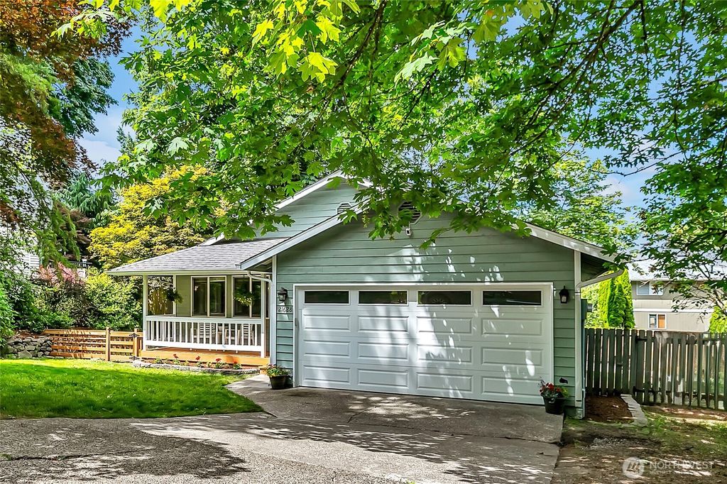 Photo of 21628 SE 271st Street, Maple Valley, WA 98038 (MLS # 2392459)