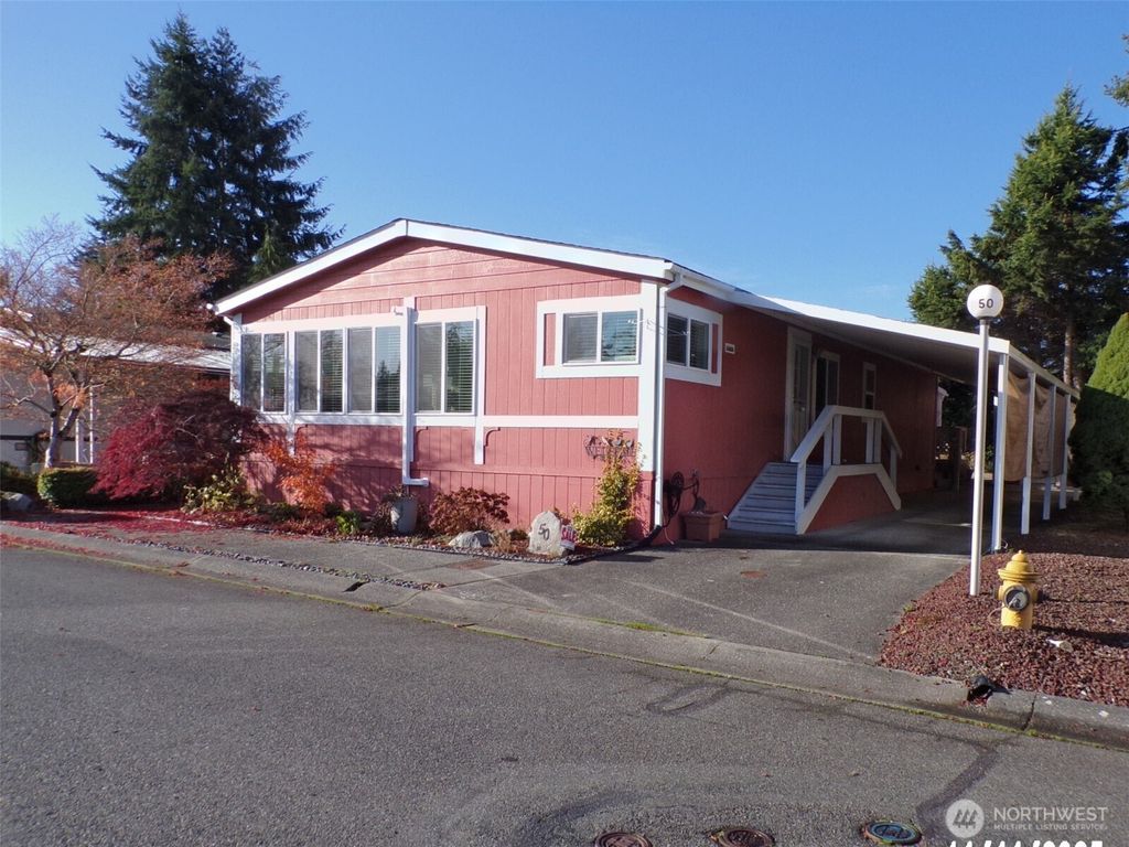 Photo of 1427 100th Street SW #50, Everett, WA 98204 (MLS # 2453793)