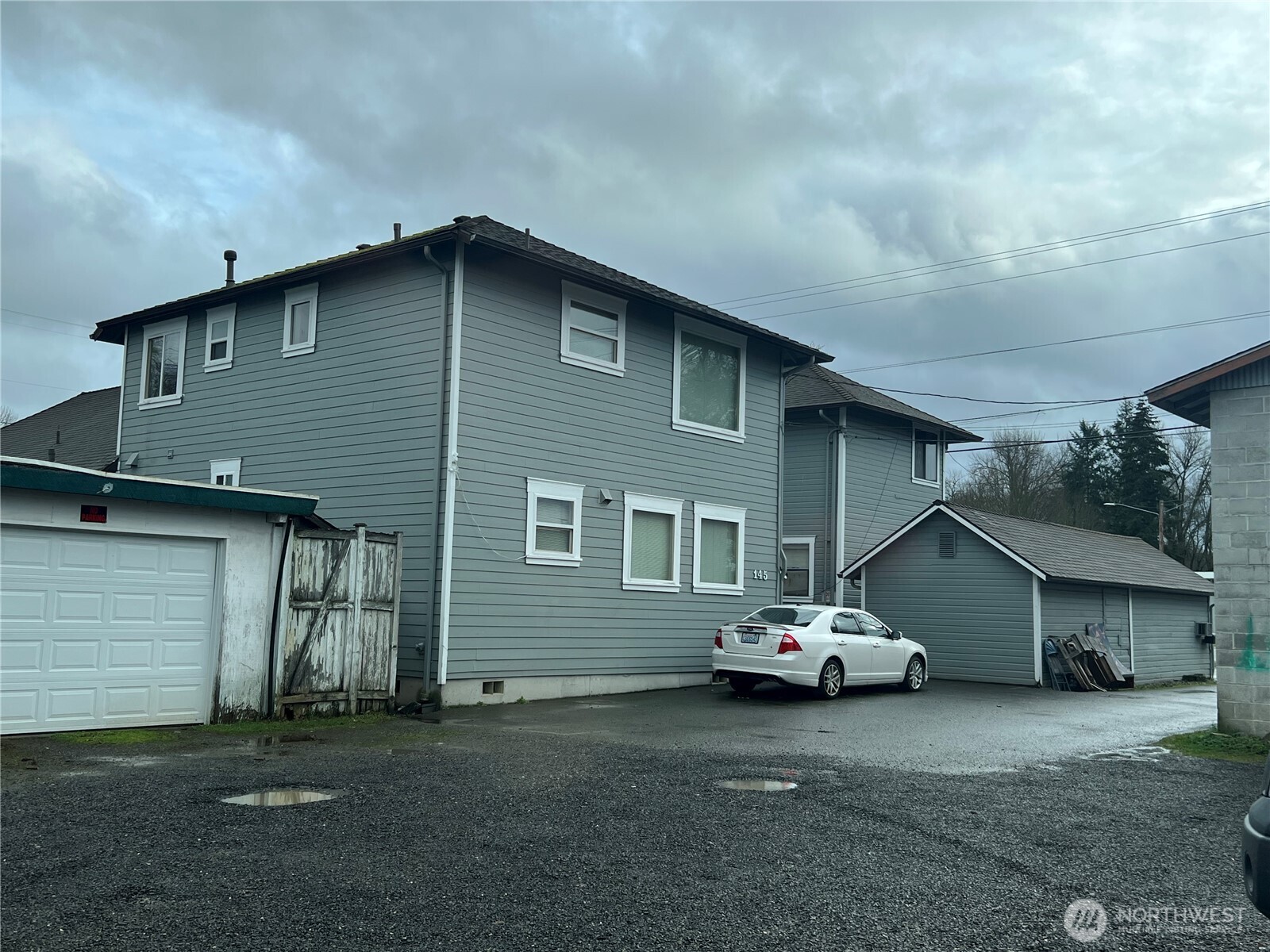 148 N Woods Street