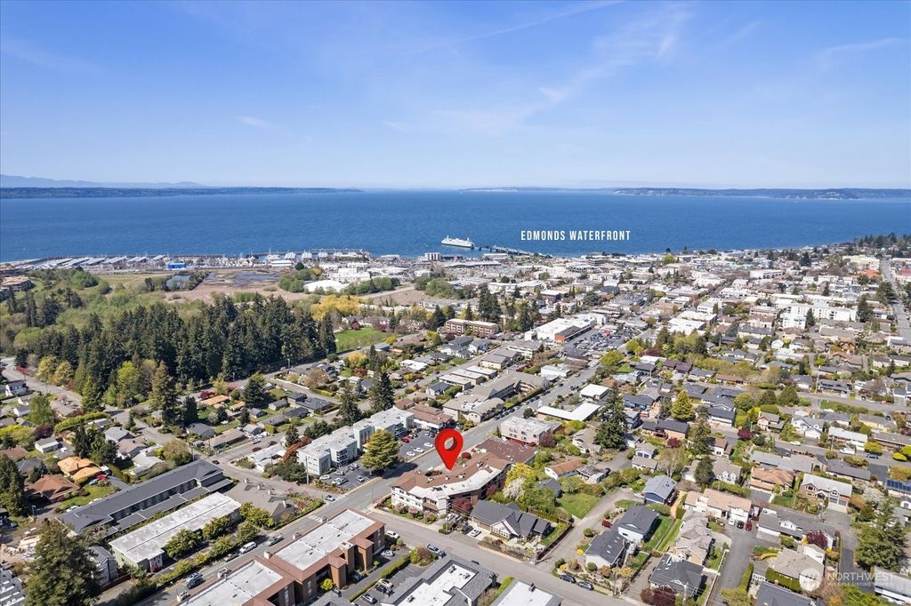 Photo of 505 Pine Street #202, Edmonds, WA 98020 (MLS # 2062904)