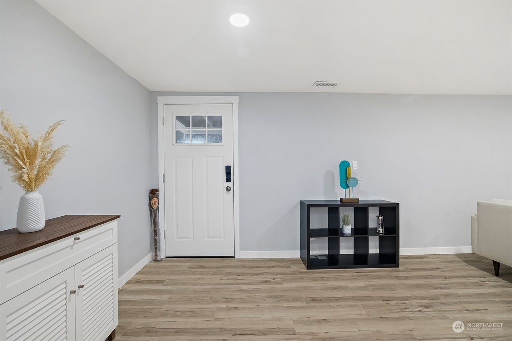 Photo of 19628 8th Avenue S, Des Moines, WA 98148 (MLS # 2205819)